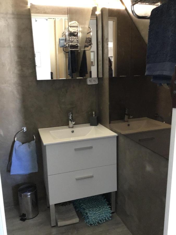 Studio Climatise Classe 2 Dans Marina Proche Mer Et Etang - Lit Wifi Fibre Et Parking Prive Sete Exterior photo